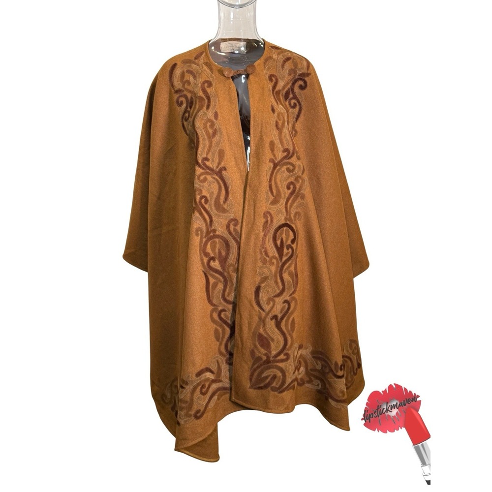 Western Wool Cape One Size Brown Embroidered‎ Shawl Wrap Button Closure